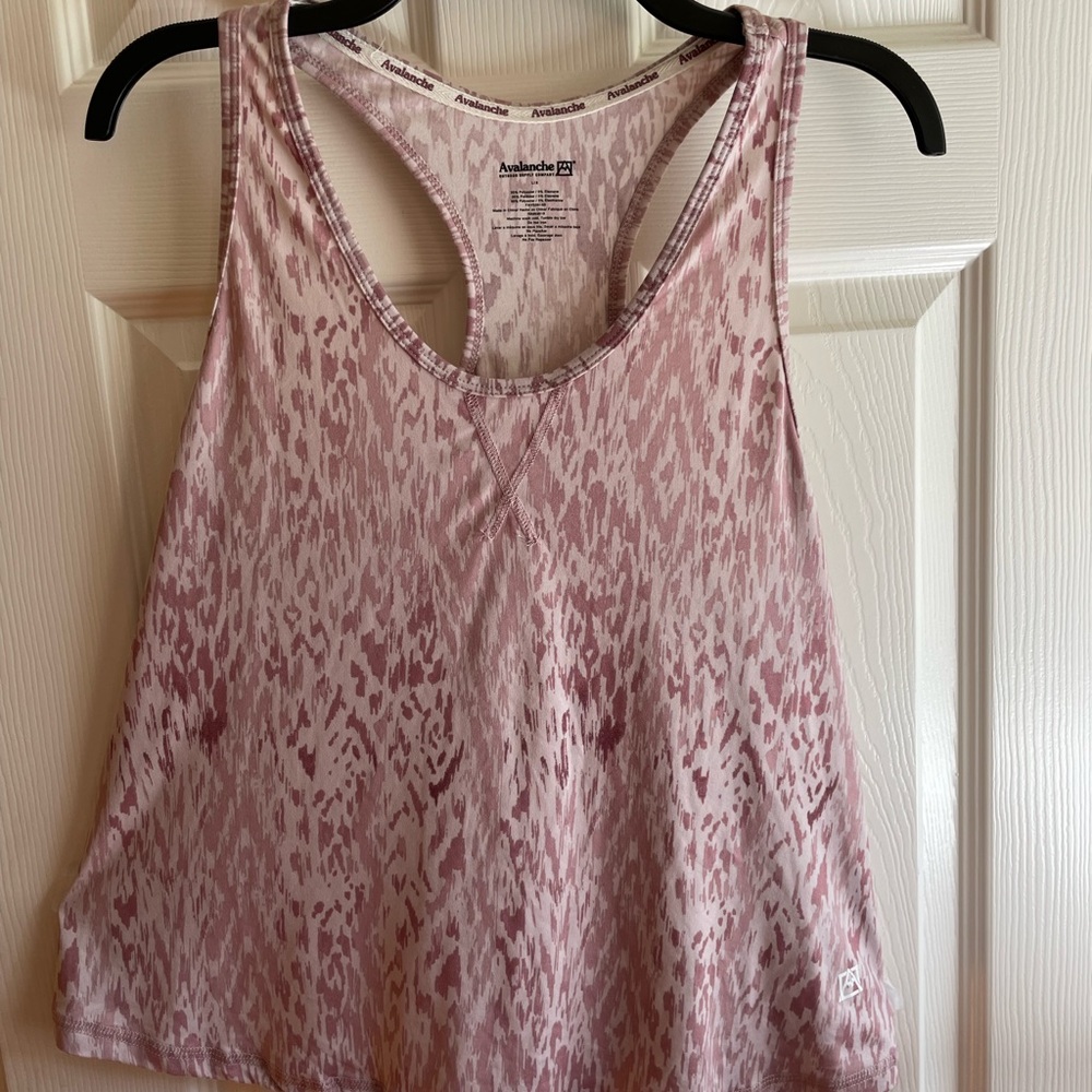 NWT Avalanche Tank Top